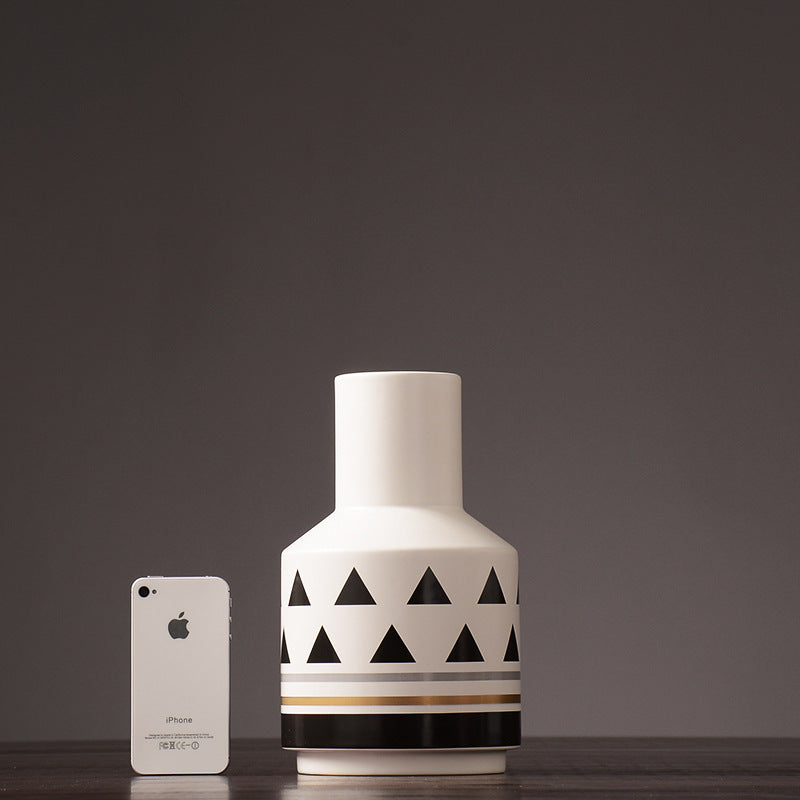 Scandianvia Ceramic Vase