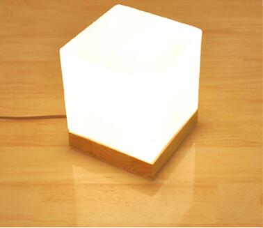 Bamboo Cube Desk Lamp